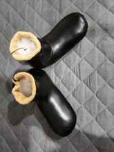 Load image into Gallery viewer, Rexine Socks موزے