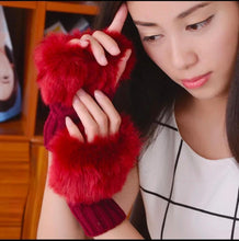 Load image into Gallery viewer, Winter Faux Rabbit Fur Gloves For Women